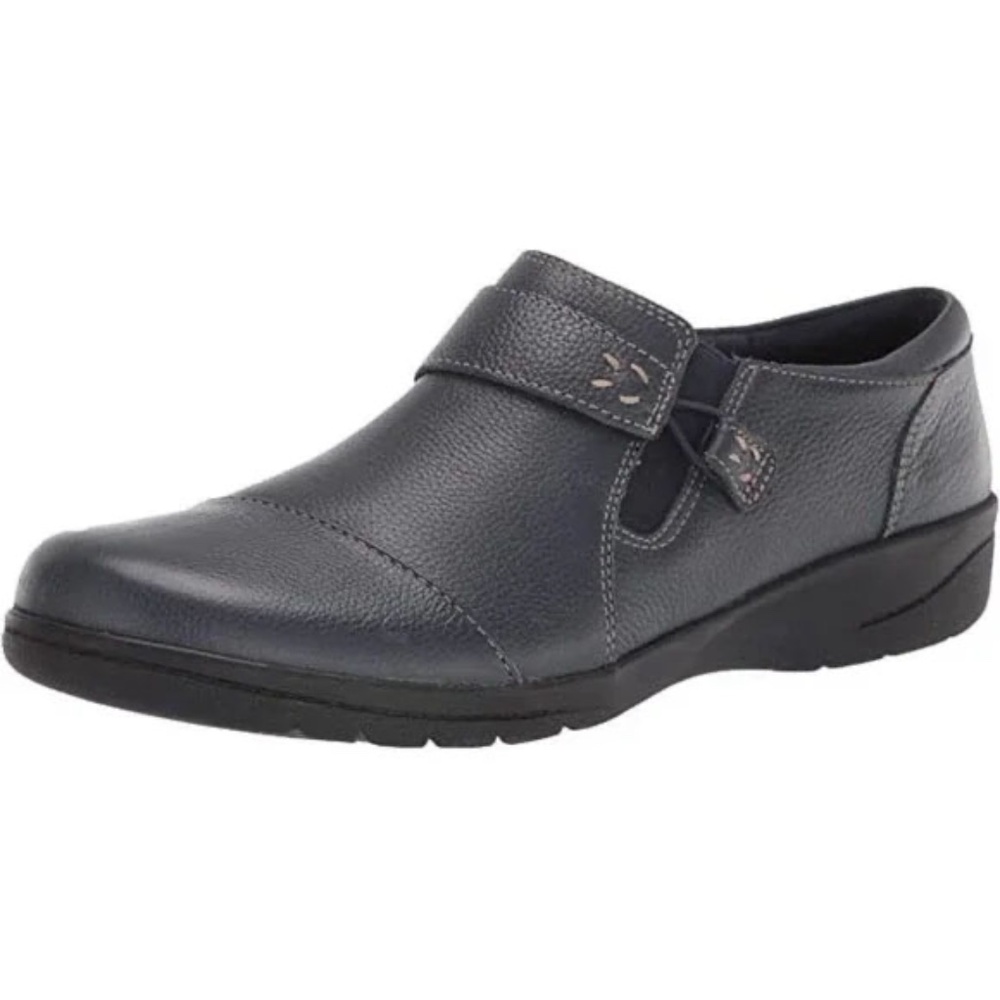 Clarks Women's Size 8.5 (fits 7.5/8) Cheyn Onyx Loafer Flat, Navy Leather
